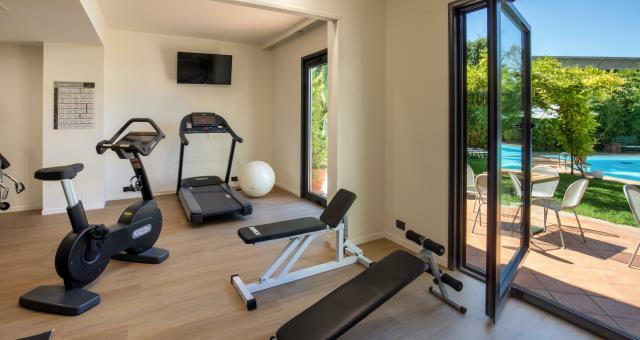 Palestra Technogym 24h con accesso diretto in piscina . Aperta ad Ottobre 2023 con accessori di ultima generazione .